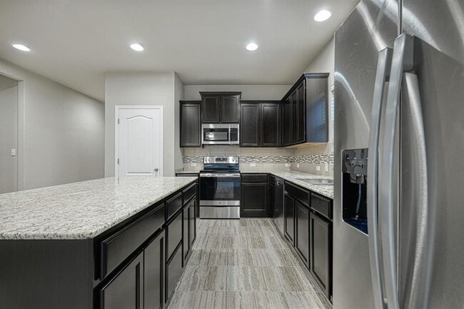 Building Photo - 113 San View Dr