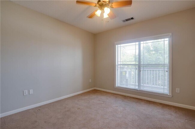 Building Photo - 4333 Dunwoody Park