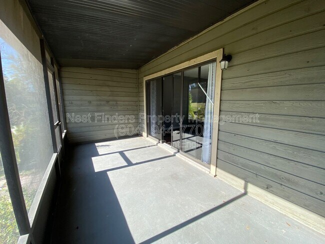 Building Photo - 7623 Baymeadows Cir W