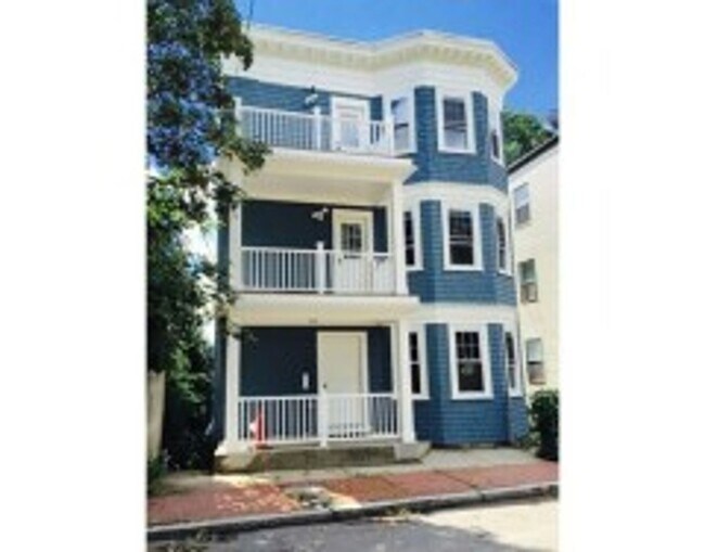 Building Photo - 39 Beech Glen St