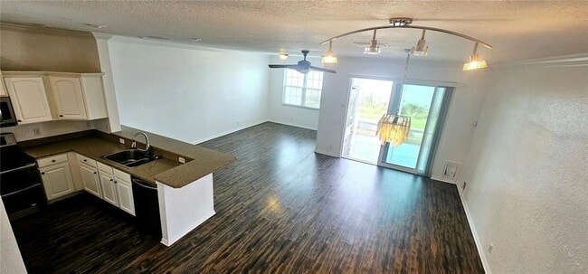 Building Photo - 8211 118th Ave N