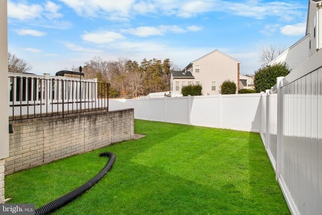 Building Photo - 8920 Flour Ct