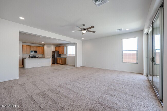 Building Photo - 2034 W Desert Frst Trl