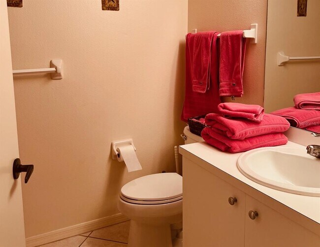 Building Photo - 9330 Clubside Cir