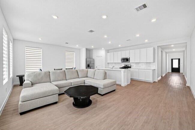 Building Photo - 16307 Chestnut Hvn Ln