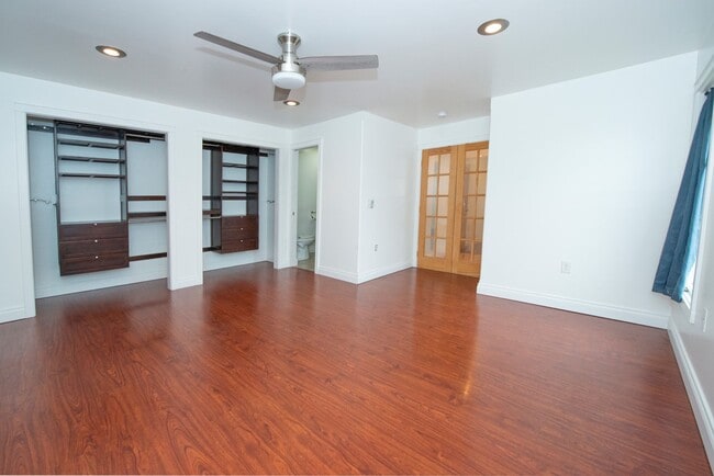 Building Photo - 1324 Zarvis Pl