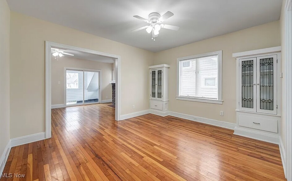 Building Photo - 2085 Chesterland Ave