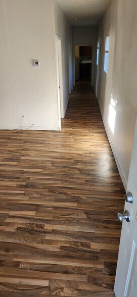 Living Room - 1717 W. 20th St. Apt. 1