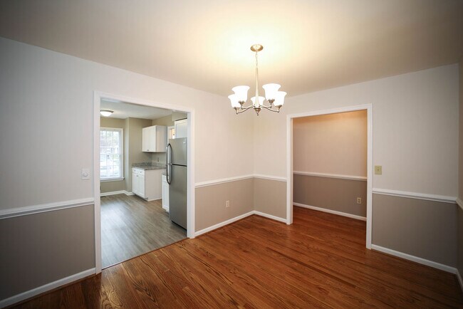 Dining room - 109 Pelham Dr