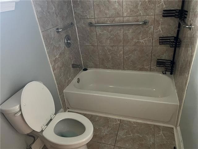 Building Photo - 2716 Riverland Dr