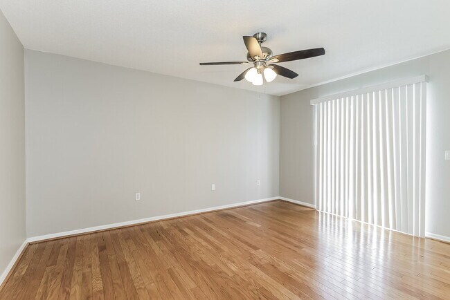 Building Photo - 410 Marlberry Leaf Ave