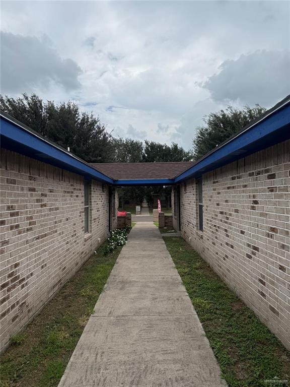 Building Photo - 20 Diamondhead Ave