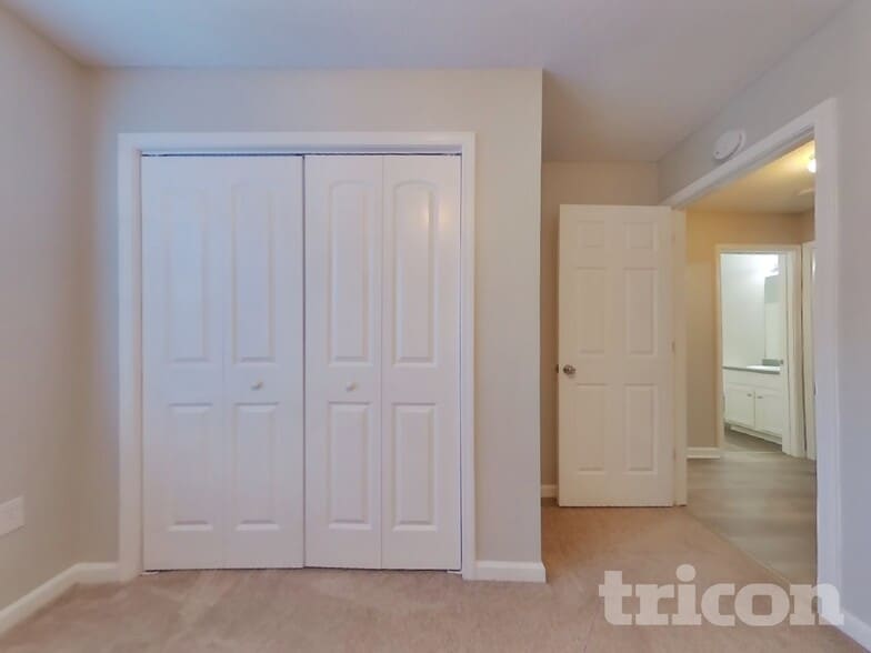 Building Photo - 383 Pleasant Forest Dr