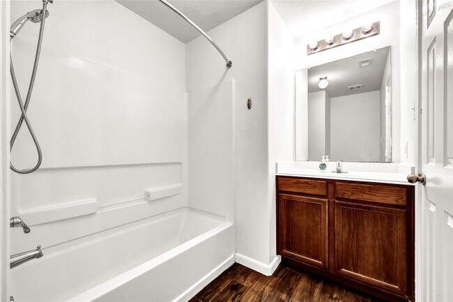 Building Photo - 26919 Springflight Ln