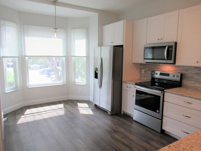 Building Photo - TIERRA VERDE - Updated Unfurn. Annual - 3 ...