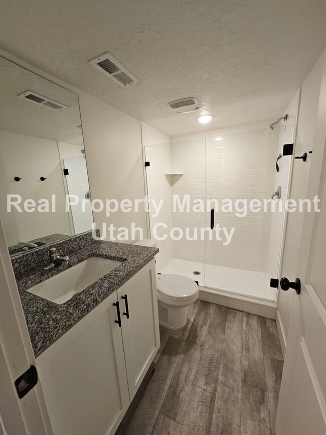 Building Photo - 986 E 1300 S