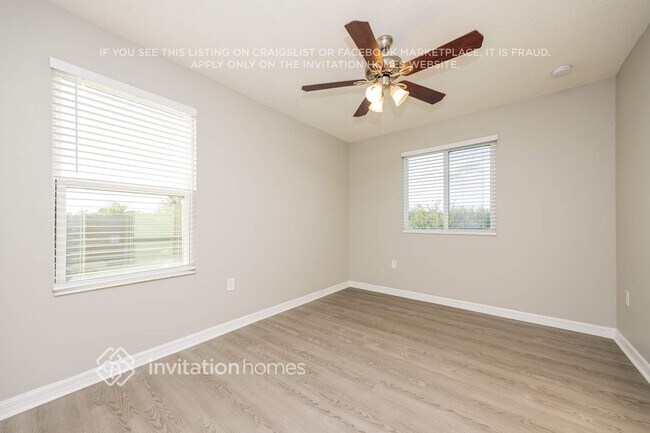 Building Photo - 10619 Laguna Plains Dr