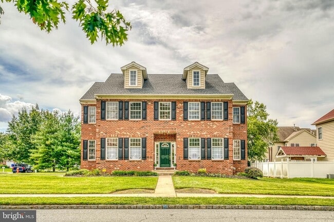 Building Photo - 9902 Player Dr