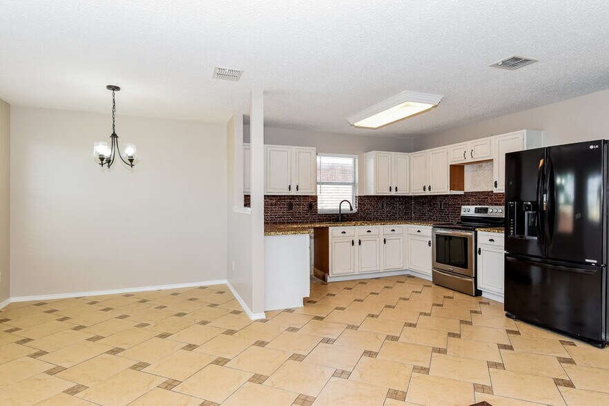 Building Photo - 1434 Hickory Creek Ln