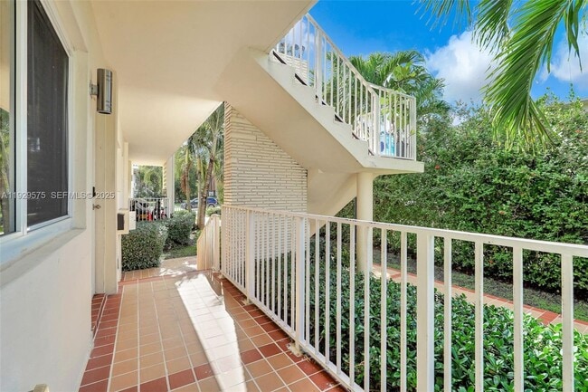 Building Photo - 1035 94th St