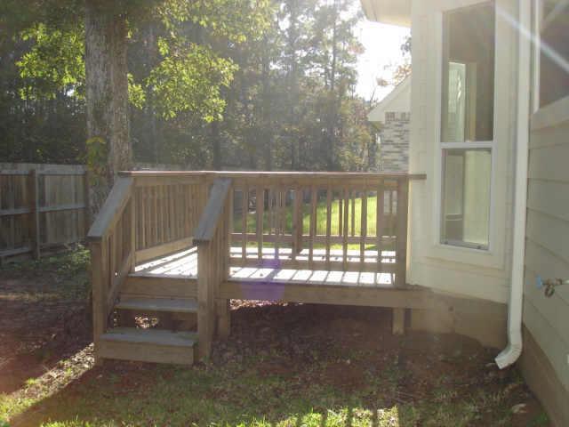Building Photo - 997 Oak Falls Dr