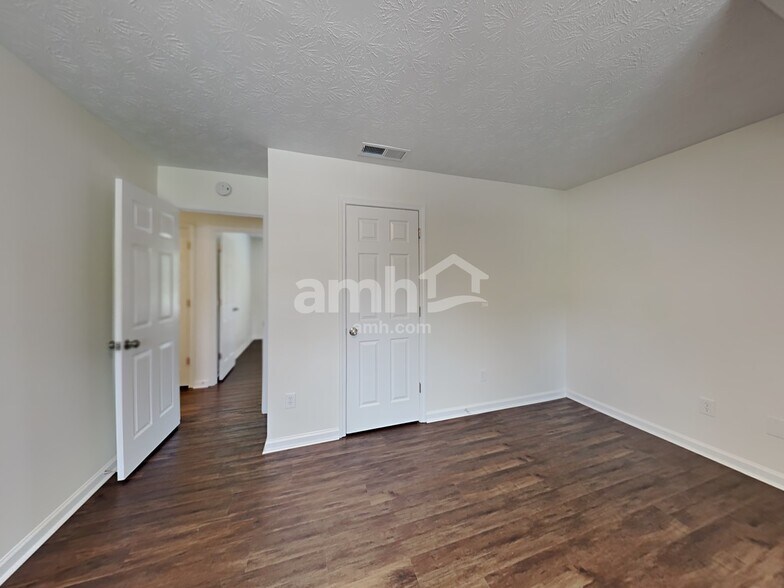 Building Photo - 3772 Emperors Cove