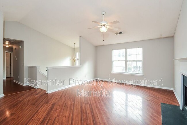 Building Photo - 4819 Lake Park Terrace