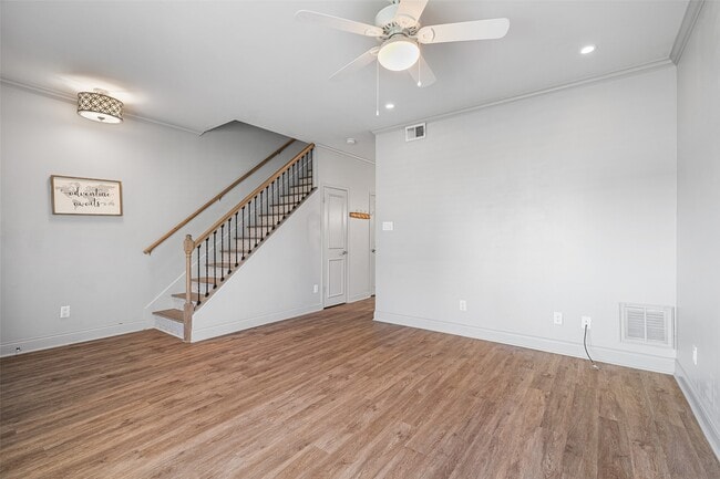 Building Photo - 14707 Barryknoll Ln