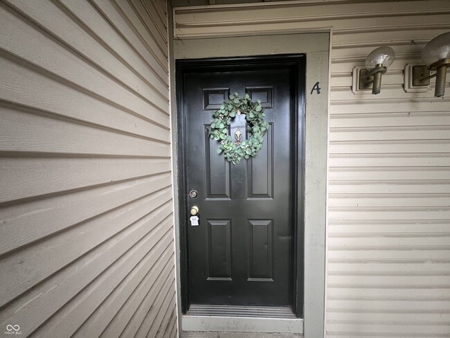 Building Photo - 2922 Eagles Crest Cir