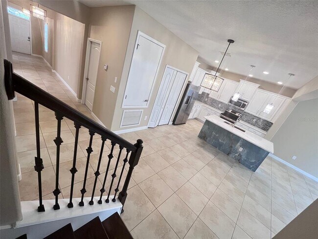 Building Photo - 15150 Evergreen Oak Loop