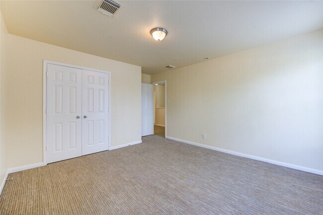 Building Photo - 6422 Mildenhall Ct