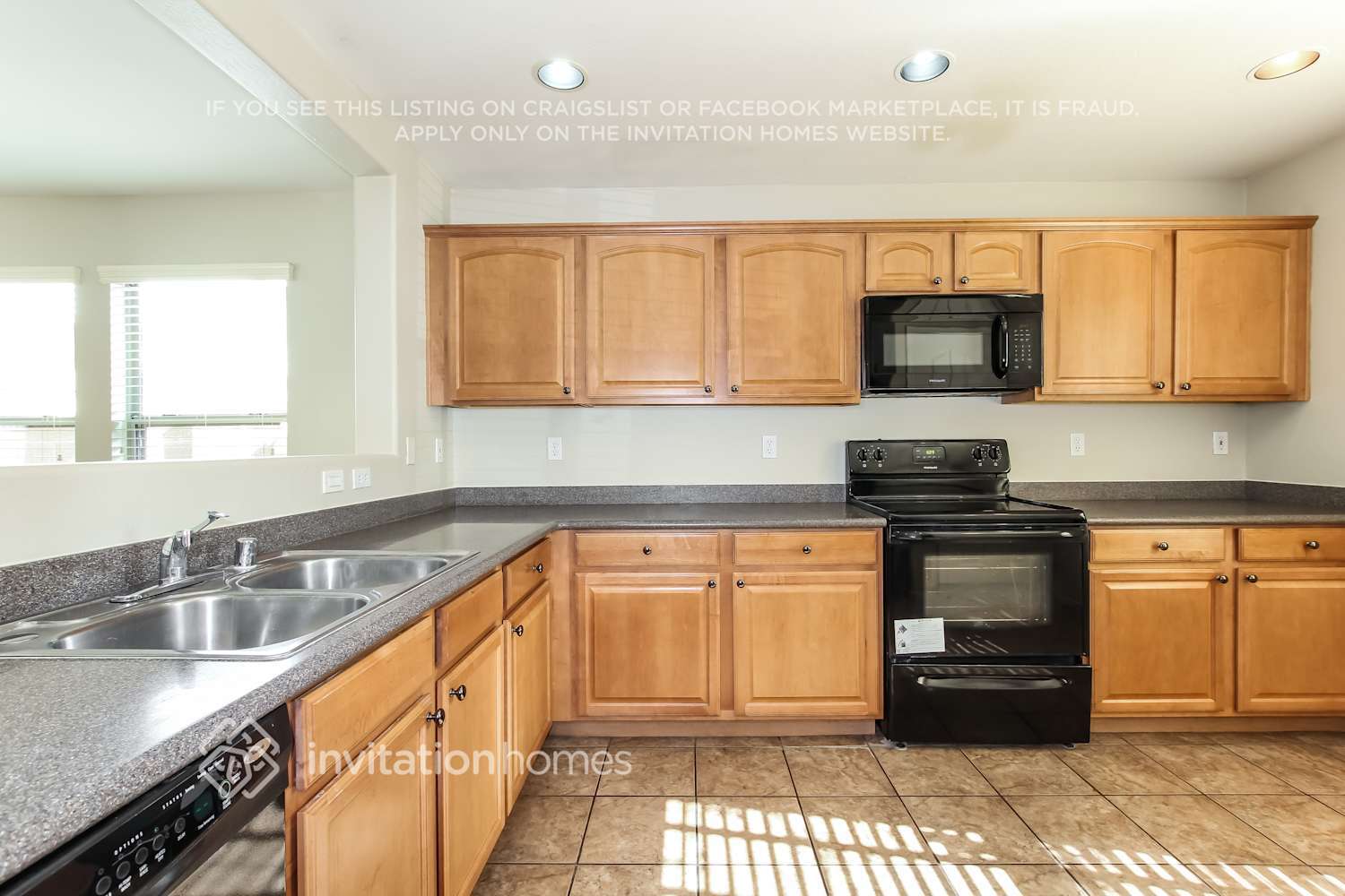 Building Photo - 11166 W McKinley St