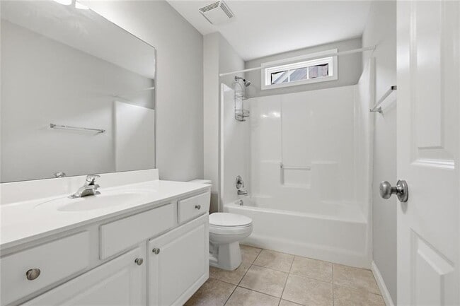 Building Photo - 1849 Spring Ave NW