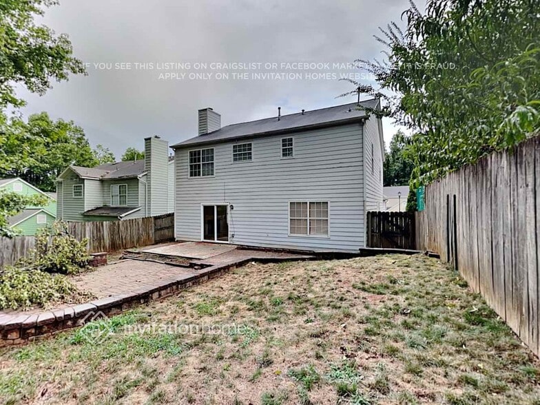 Building Photo - 1020 Omaha Dr