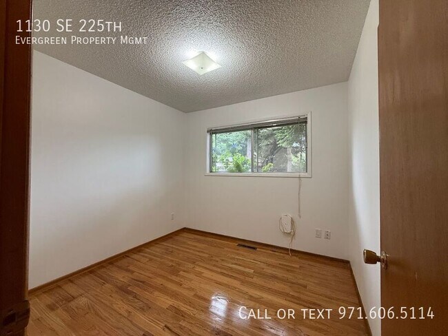 Building Photo - 1130 SE 225th Ave
