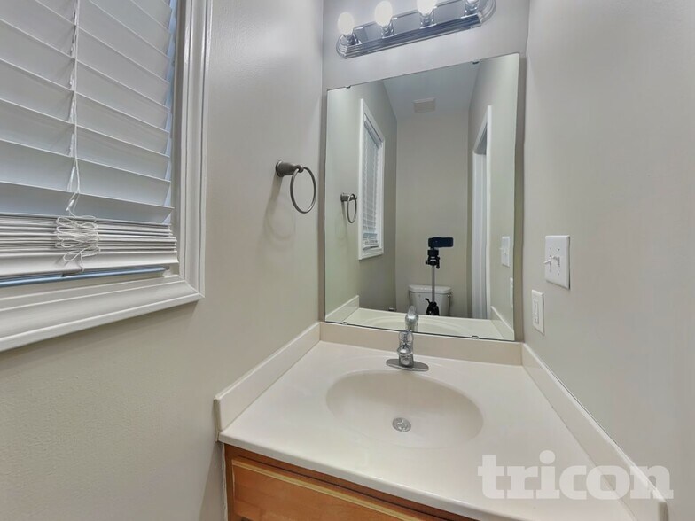 Building Photo - 3974 Cane Garden Dr