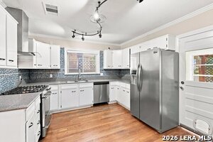 Building Photo - 167 E Edgewood Pl