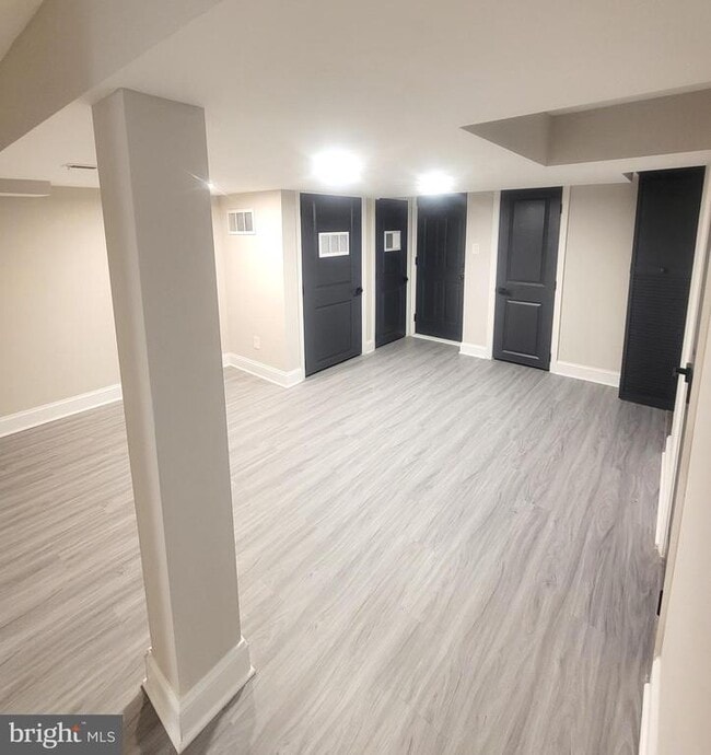 Building Photo - 202 Edgewood St