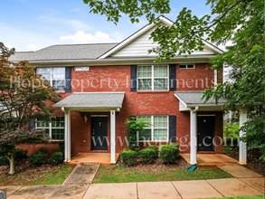 Building Photo - 5 E Newnan Rd