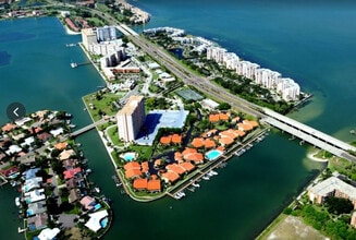 Building Photo - 4790 Brittany Dr S