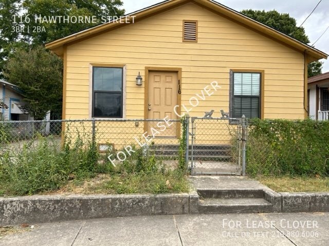 Primary Photo - 116 Hawthorne St