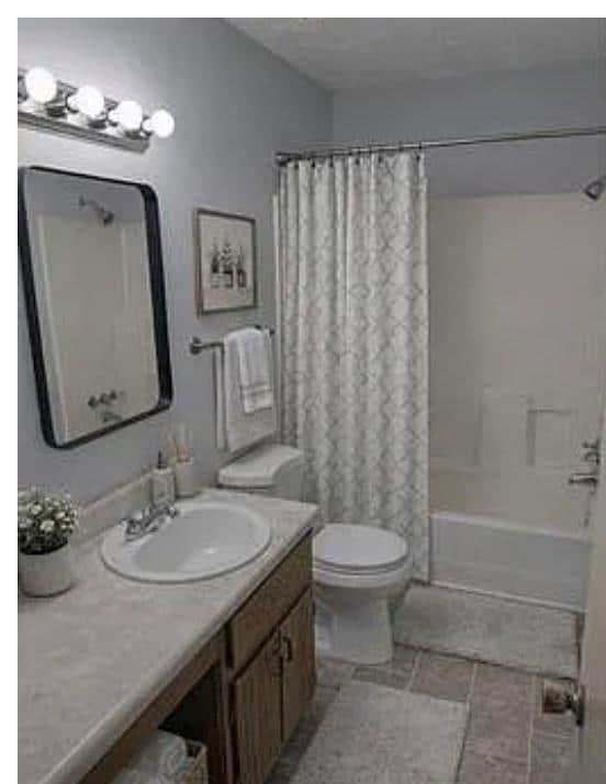 Building Photo - 2305 Pine Tree Trail