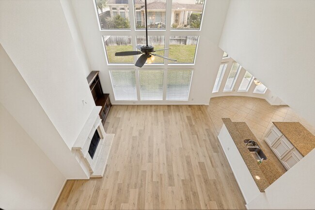 Building Photo - 9318 Rainbluff Ln
