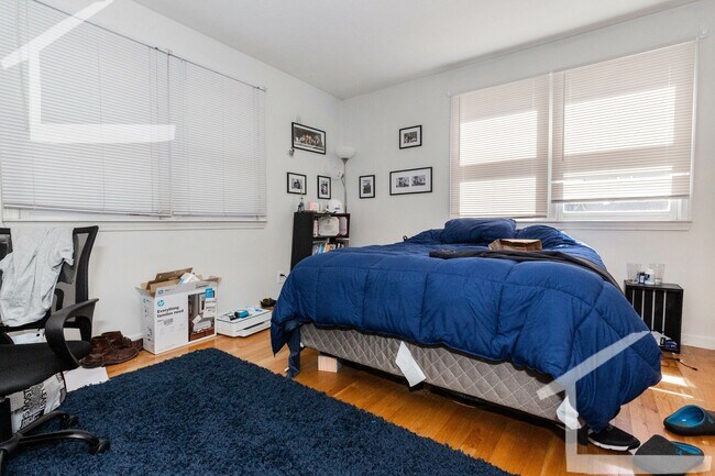 Building Photo - Large Townhouse in Allston, Parking Included, Laundry is in the Unit, Central Heat/AC, Deck