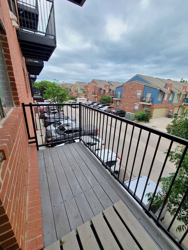 Building Photo - Remodeled Condo in Norman