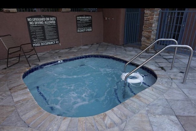 HOT SPA - 1345 Cabrillo Park Dr