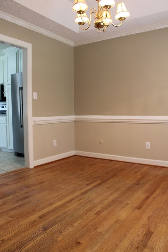 Building Photo - 420 Hunters Creek Dr
