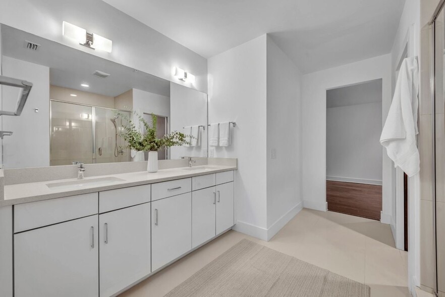 Master Bathroom - 438 W Swoope Ave