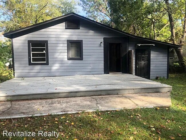 Building Photo - Charming 3BR House in Mobile - RECENTLY UPDATED INTERIOR