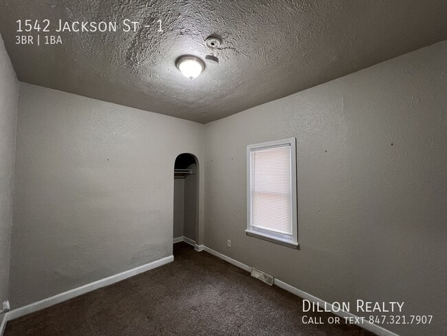 Building Photo - 1542 Jackson St